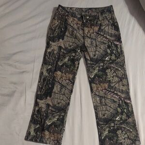 Carhartt Woodland Camouflage Canvas Pants NWOT Kids size 6